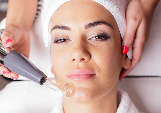 Klassische Reinigungsbehandlungen, Manuelle Porenreinigung, chemisches Peeling, Expert Beauty Vienna, Wien